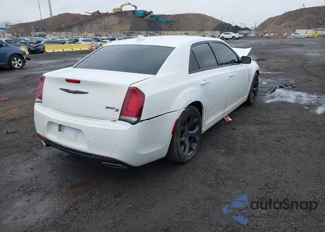 2021 Chrysler 300 300S из США, поврежденный, VIN 2C3CCABG5MH532807